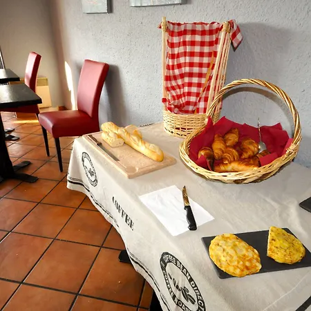 Ibis Styles Bale-mulhouse Aeroport 3* ブロッツアイム