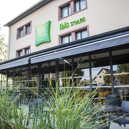 Ibis Styles Bale-mulhouse Aeroport ホテル ブロッツアイム