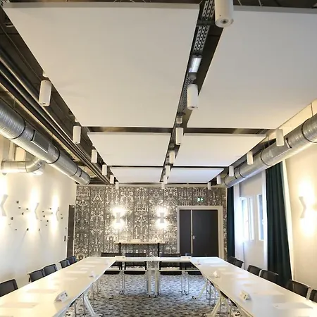 ホテル Ibis Styles Bale-mulhouse Aeroport ブロッツアイム