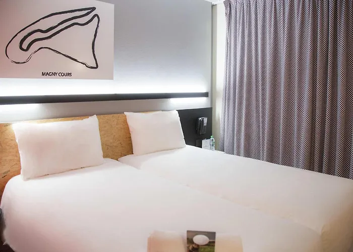 Ibis Styles Bale-mulhouse Aeroport Hotel 3*