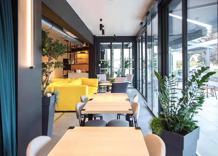 Ibis Styles Bale-mulhouse Aeroport Hotel 3*