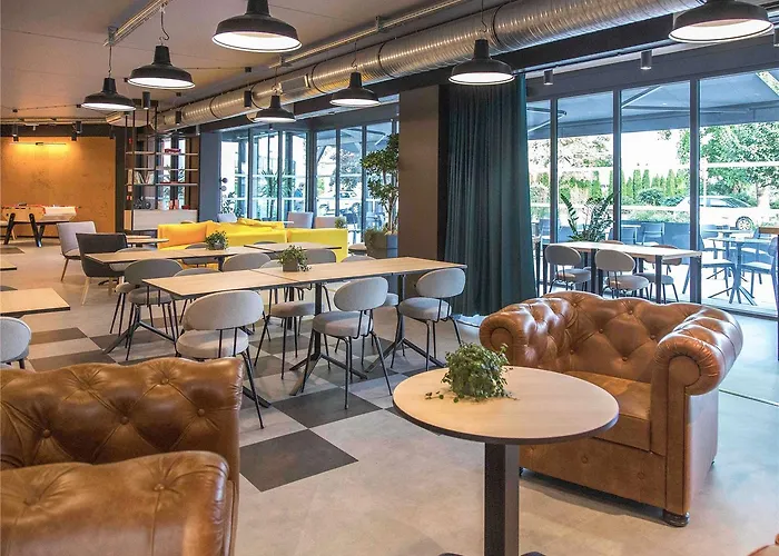 Ibis Styles Bale-mulhouse Aeroport Hotel 3*