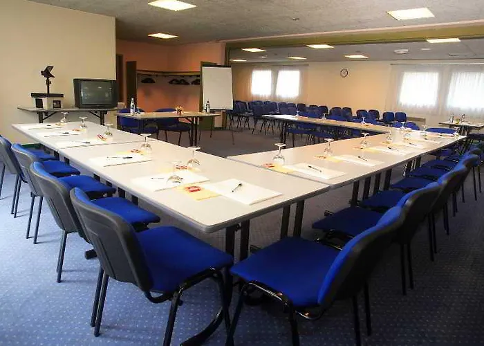 Ibis Styles Bale-mulhouse Aeroport Hotel 3*